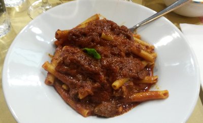 Neapolitanische Ziti mit Ragu