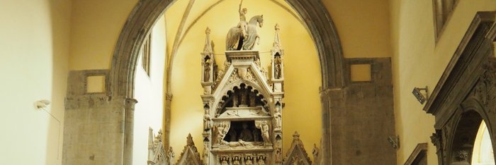 Kirche San Giovanni a Carbonara, Neapel. Innenansicht