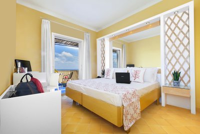 Hotel Piccolo Paradiso Doppelzimmer Terasse Meerblick