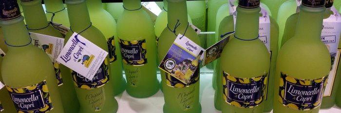der Limoncello Likör im Golf von Neapel 