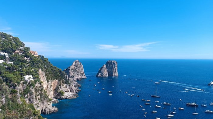 Capri Faraglioni