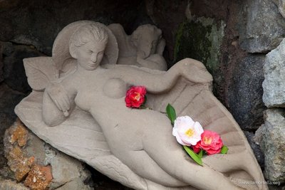 Nymphaeum Denkmal an Lady Walton im botanischen Garten La Mortella