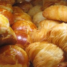 die Sfogliatella, typisches Gebäck aus Neapel 