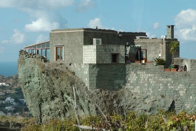 Felsenhaus aus Tuffstein Insel Ischia 