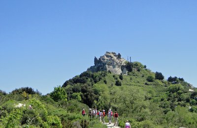 Wandergruppe auf dem Weg zum Epomeo dem höechsten Berg Ischias