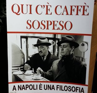 Caffè sospeso in Neapel 