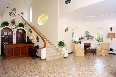 Hotel Villa Sarah Empfangshalle