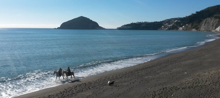 der Marontistrand Ischia im Winter