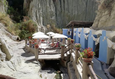 die antike Therme von Cavascura am Maronti Strand