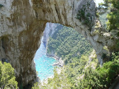 Der Arco Naturale in der Gemeinde Capri 